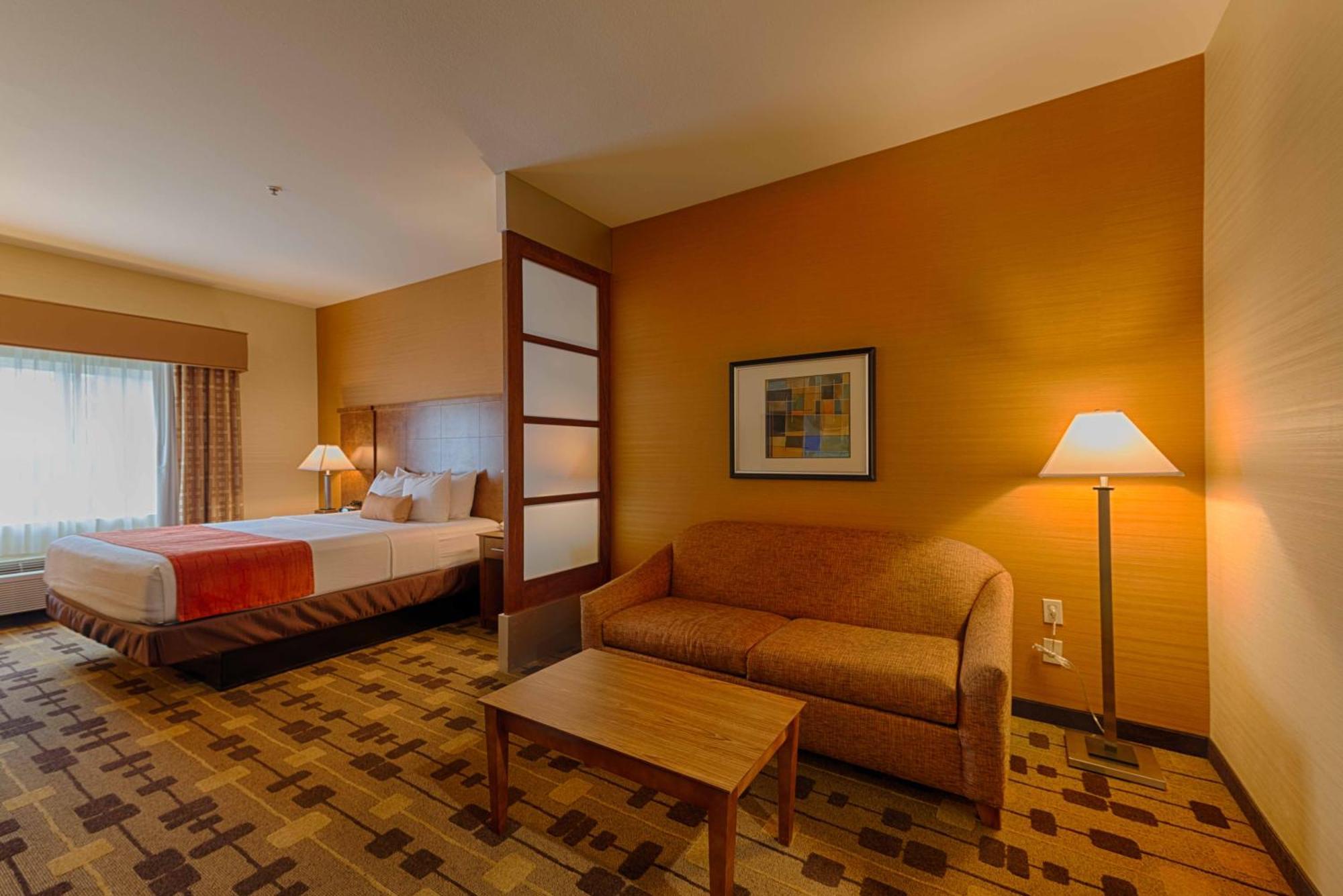 Best Western Plus Delta Inn & Suites Oakley Ngoại thất bức ảnh