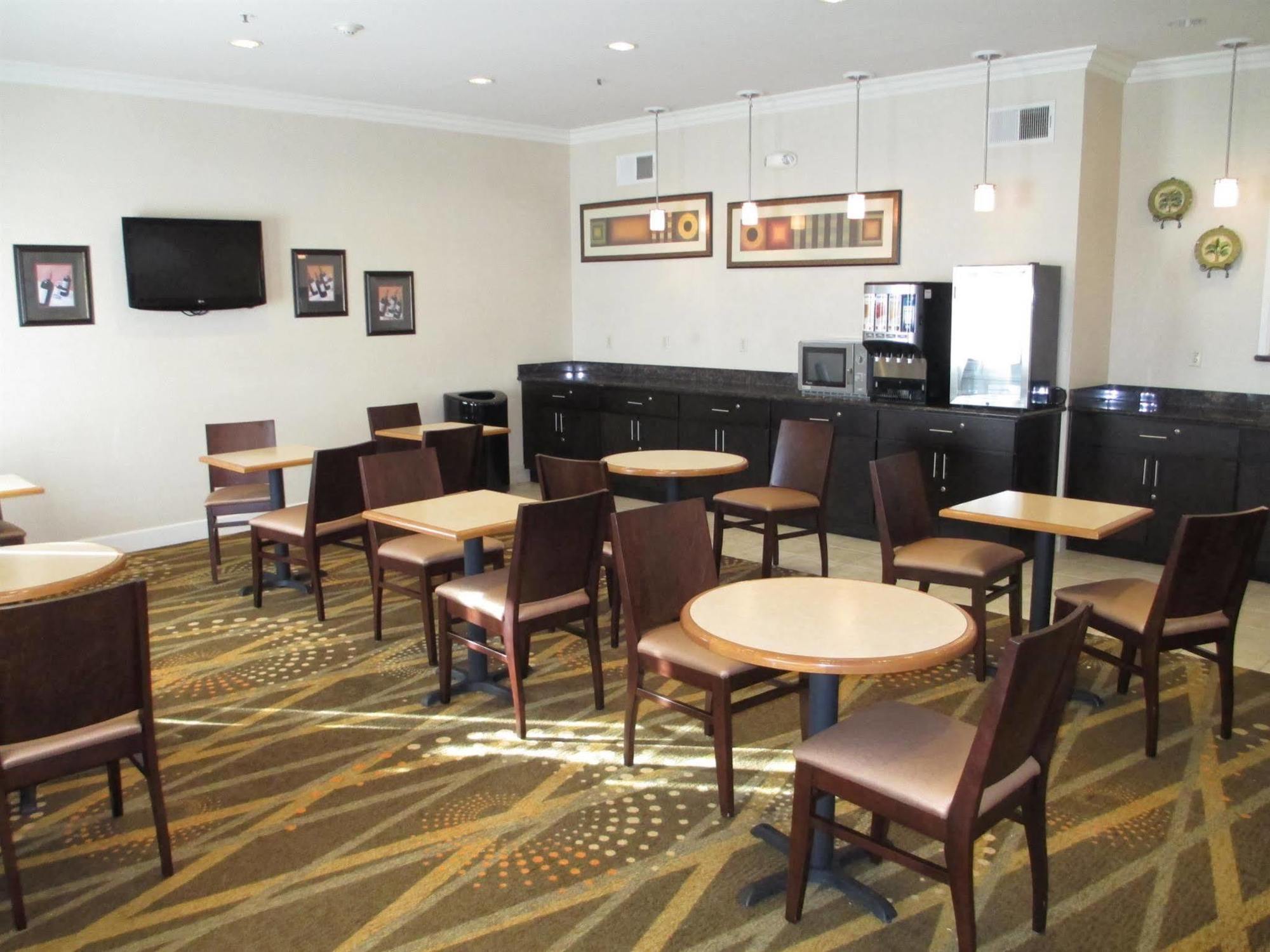 Best Western Plus Delta Inn & Suites Oakley Ngoại thất bức ảnh